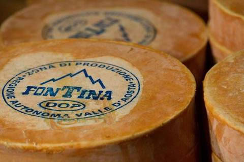 Fontina DOP: an ancient cheese from Valle d'Aosta