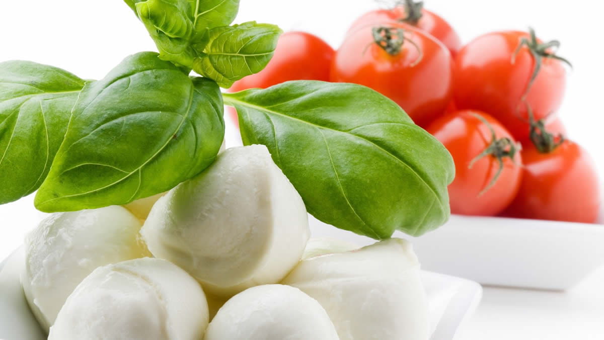 How to recognize a quality fresh cow mozzarella from the label?